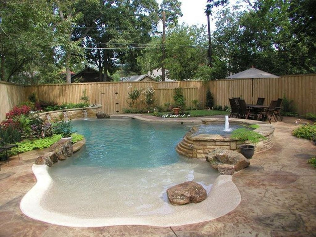 Backyard Beach Pool
 20 Modern Natural Swimming Pools That Will Delight You