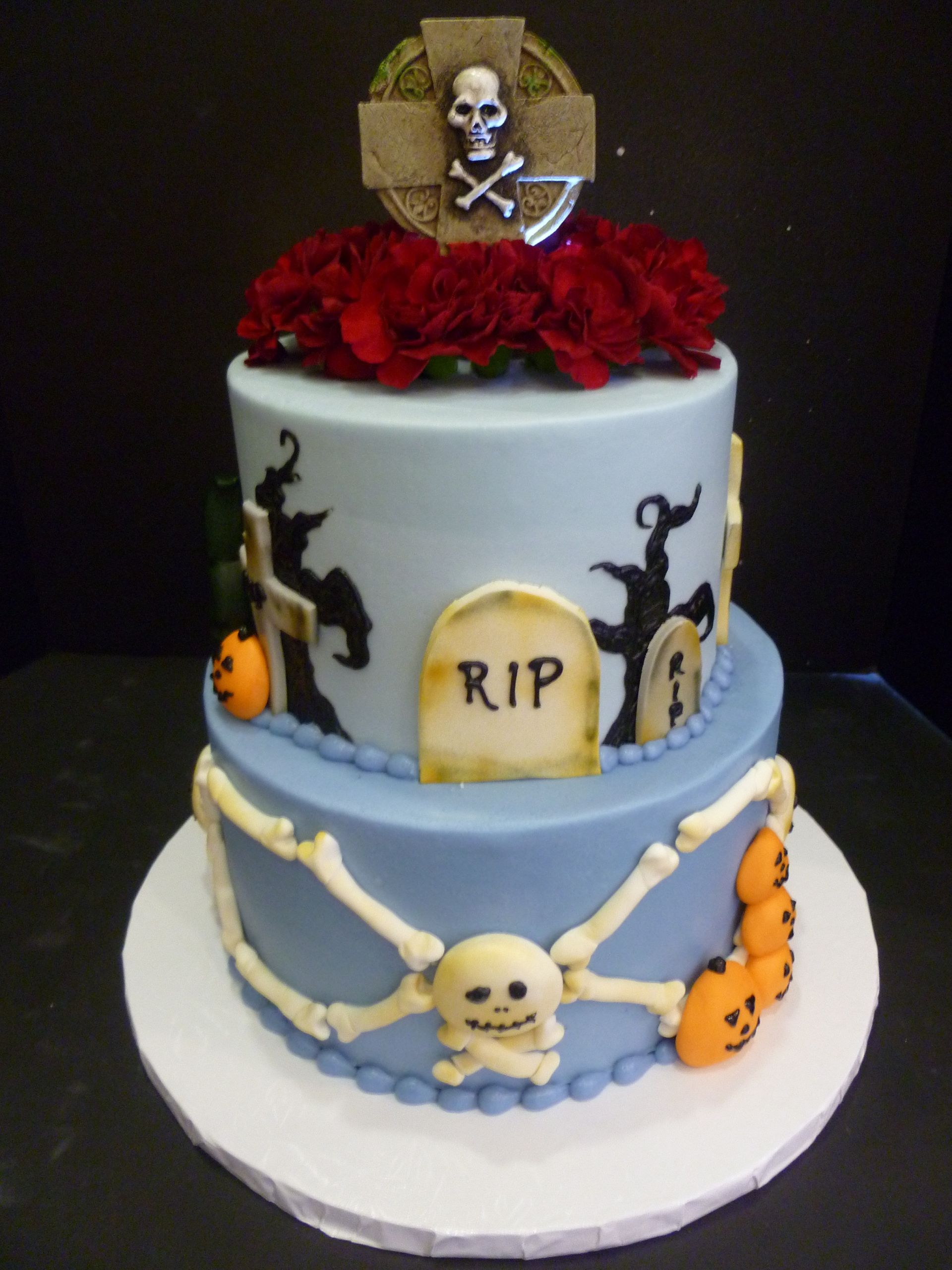 Cakes For Halloween
 CANT GET A BETTER CAKE THAN THESE FOR THE HALLOWEEN NIGHT