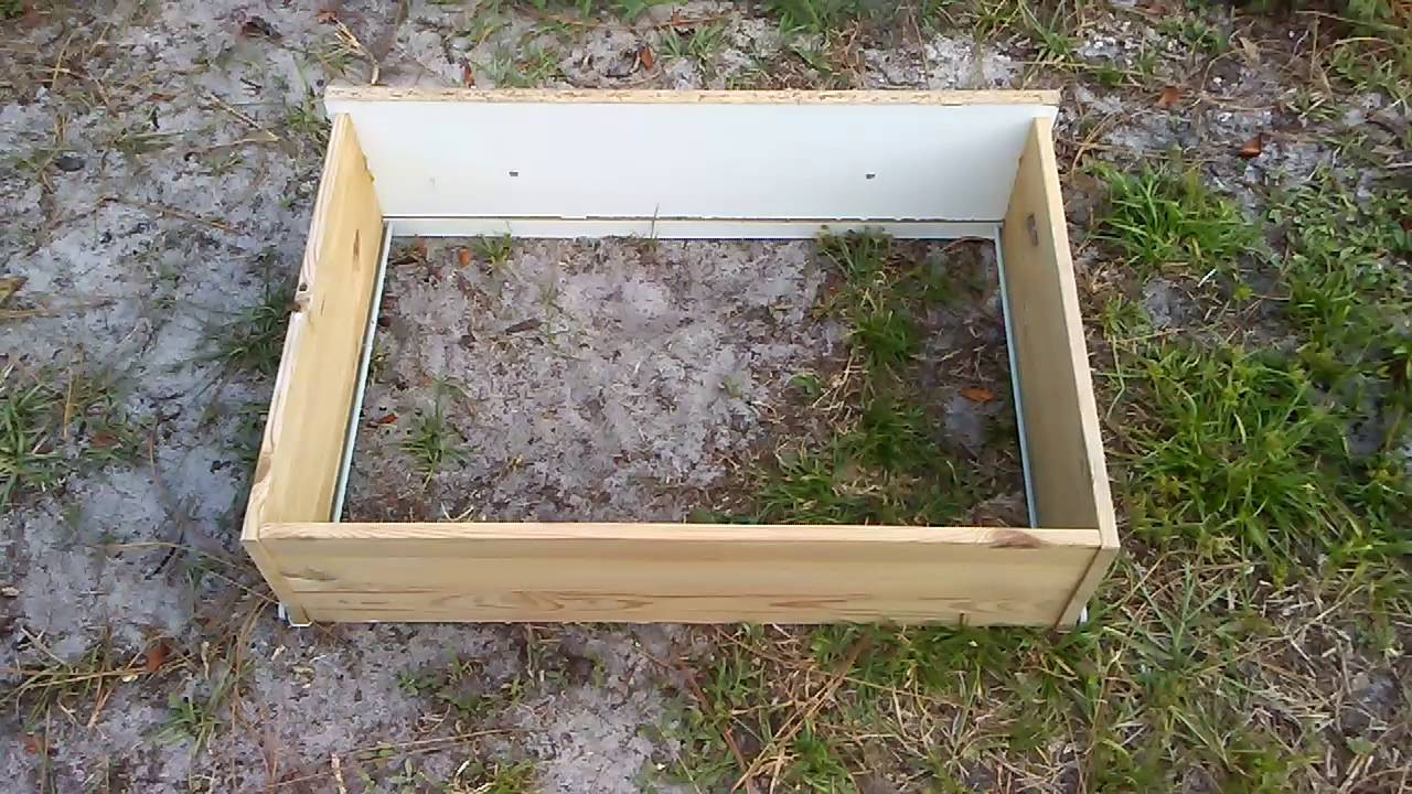 Cheap DIY Planter Boxes
 DIY Cheap Garden Planter Box Idea