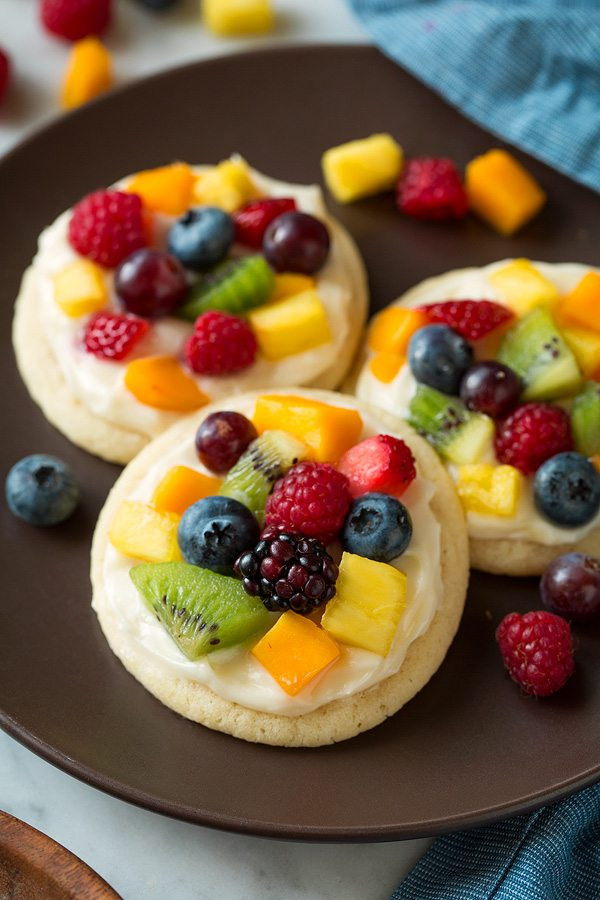 Cookie Dough Fruit Pizza
 Sugar Cookie Fruit Pizzas Chewy Version Cooking Classy