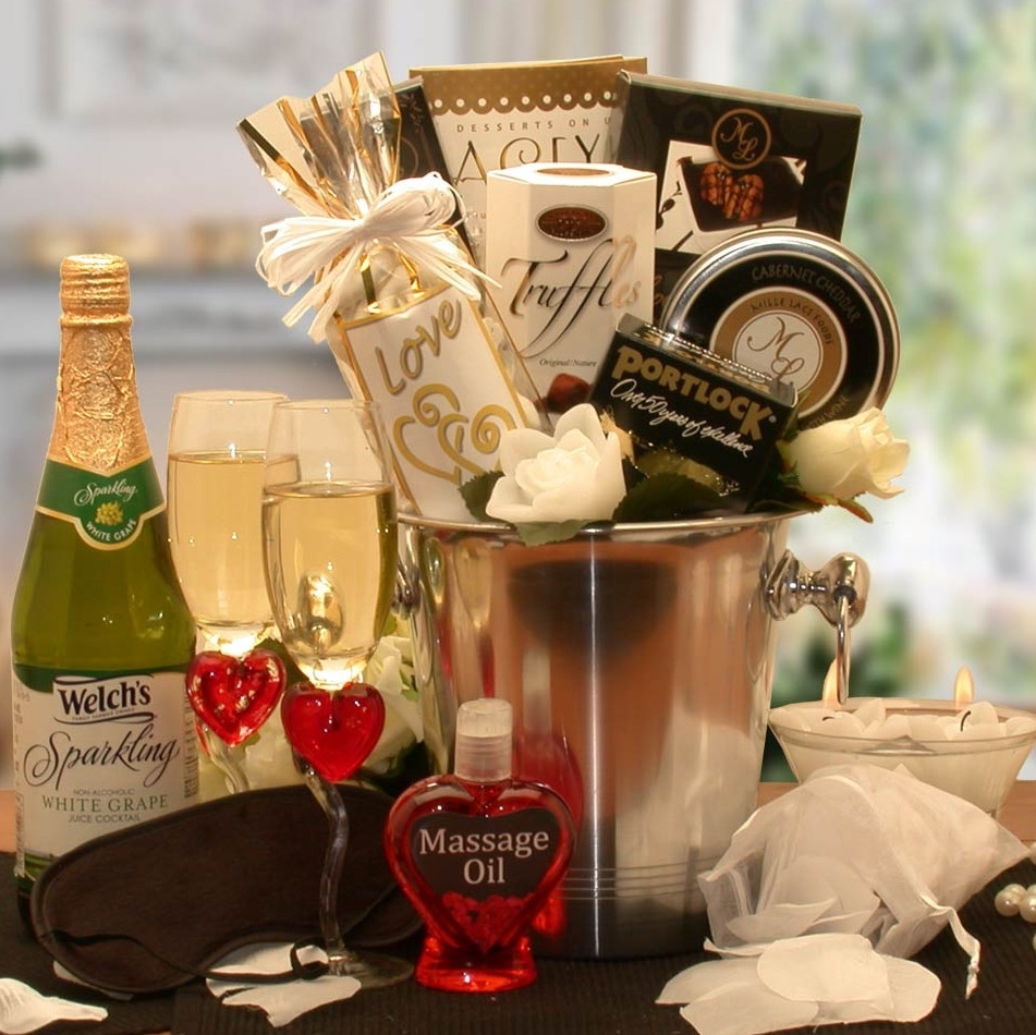Couples Gift Basket Ideas
 Deluxe Romantic Evening For Two Gift Basket