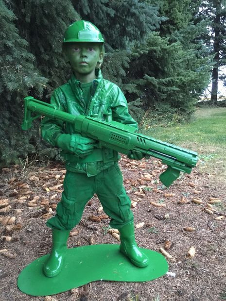 DIY Army Costume
 Plastic Army Man Living Statue Costume