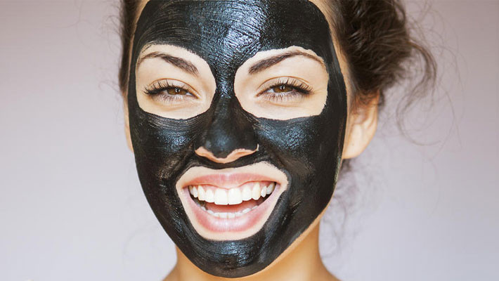DIY Charcoal Face Mask
 How to Make Homemade Charcoal Face Masks for Blackheads