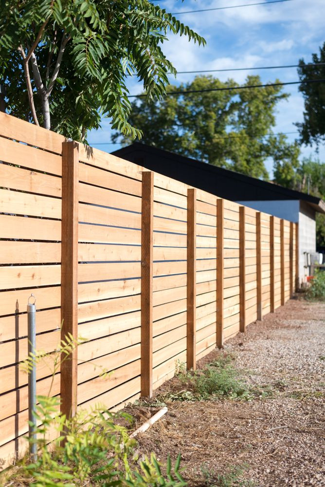 DIY Fence Plans
 Horizontal Slatted Fence My FAVORITE DIY App With