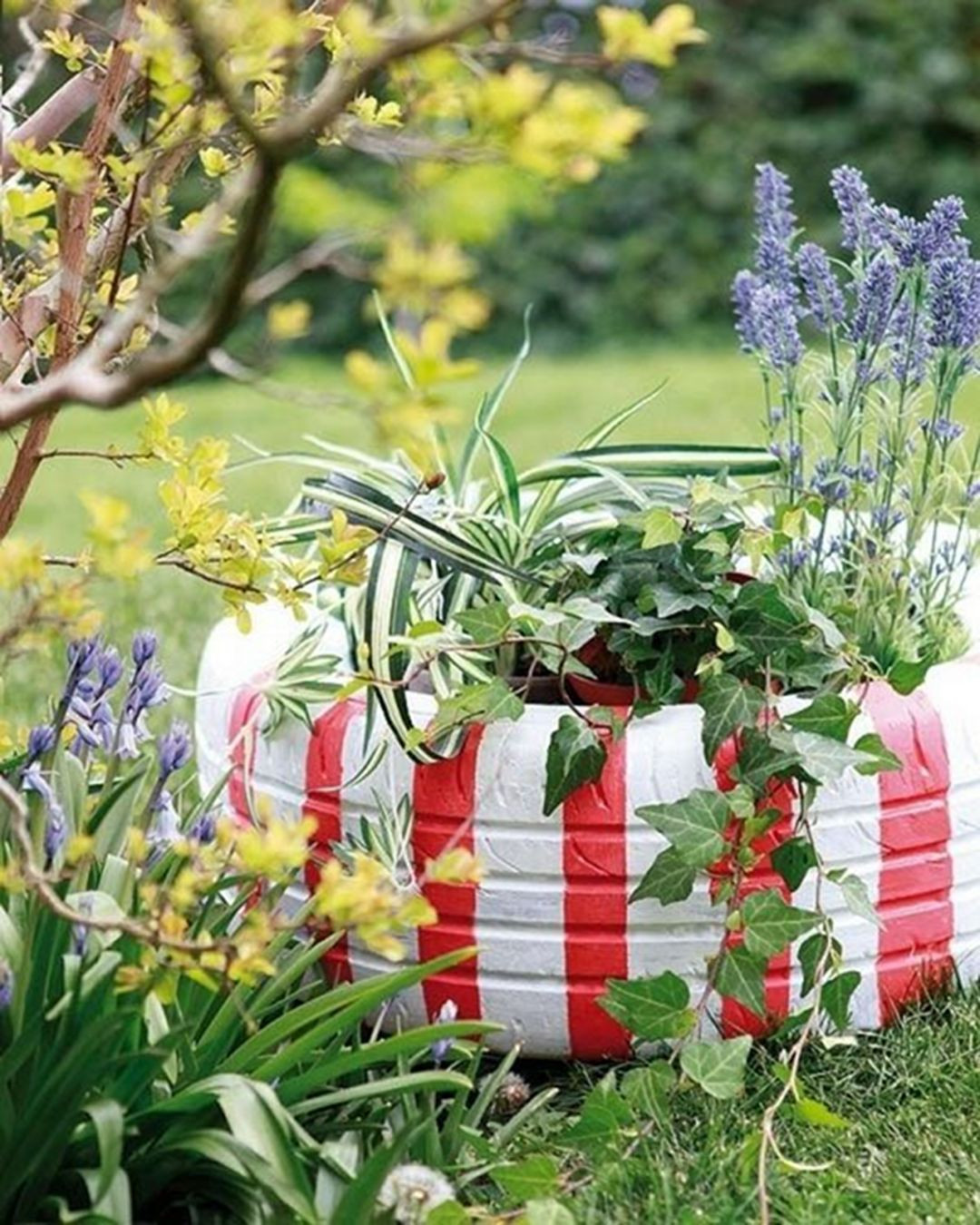 DIY Garden Decoration Ideas
 37 Easy And Cheap Beautiful DIY Garden Decor With Used