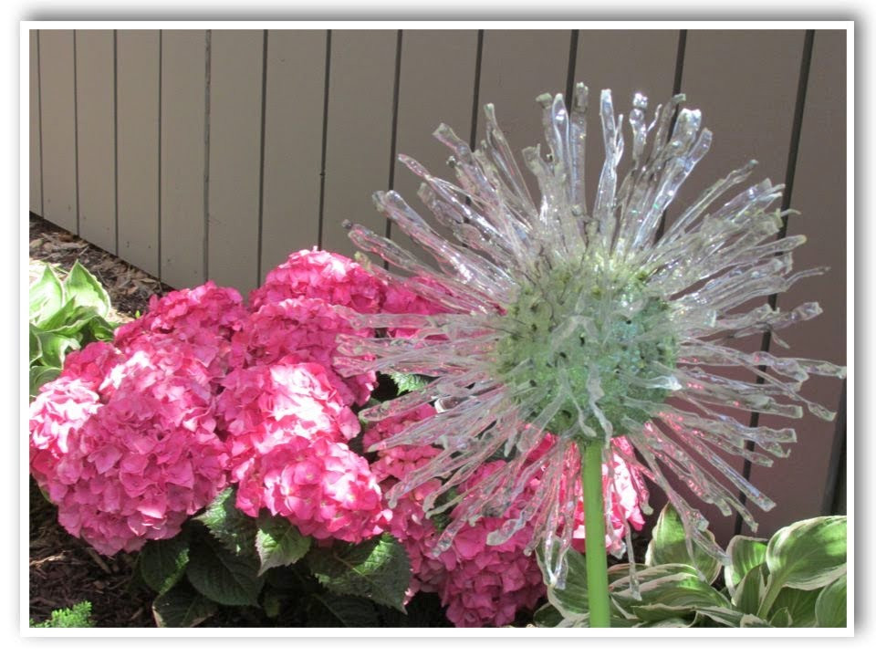 DIY Outdoor Art
 DIY Recycled Garden Art Dandelion Inspired Make Something