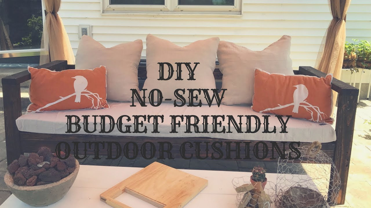 DIY Outdoor Bench Cushion
 DIY NO SEW BUDGET FRIENDLY OUTDOOR CUSHIONS
