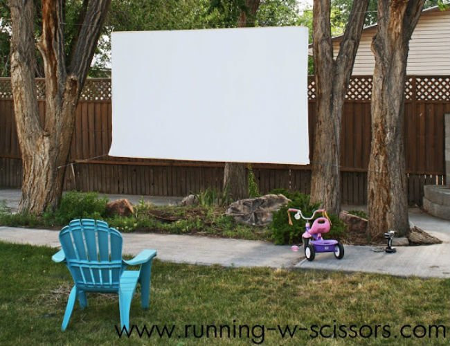 DIY Outdoor Theatre Screen
 Genius The Backyard Movie Theater You Can Build in a Day