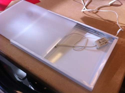 DIY Tracing Light Box
 Inexpensive DIY LED Lightbox for Tracing