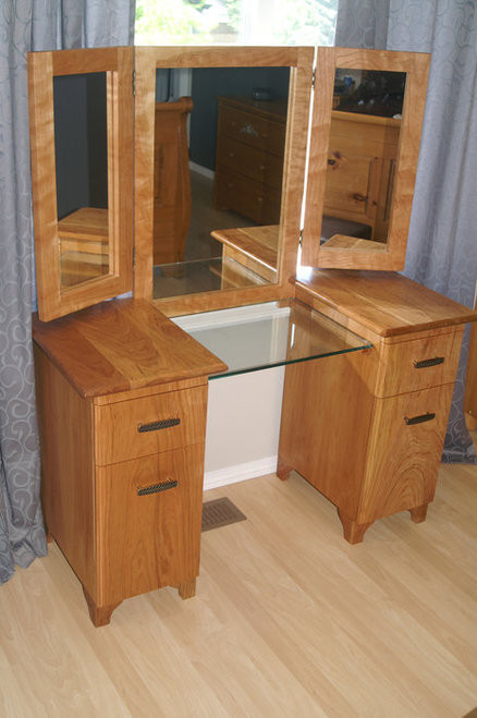 DIY Vanity Table Plans
 Woodwork Makeup Dresser Plans PDF Plans