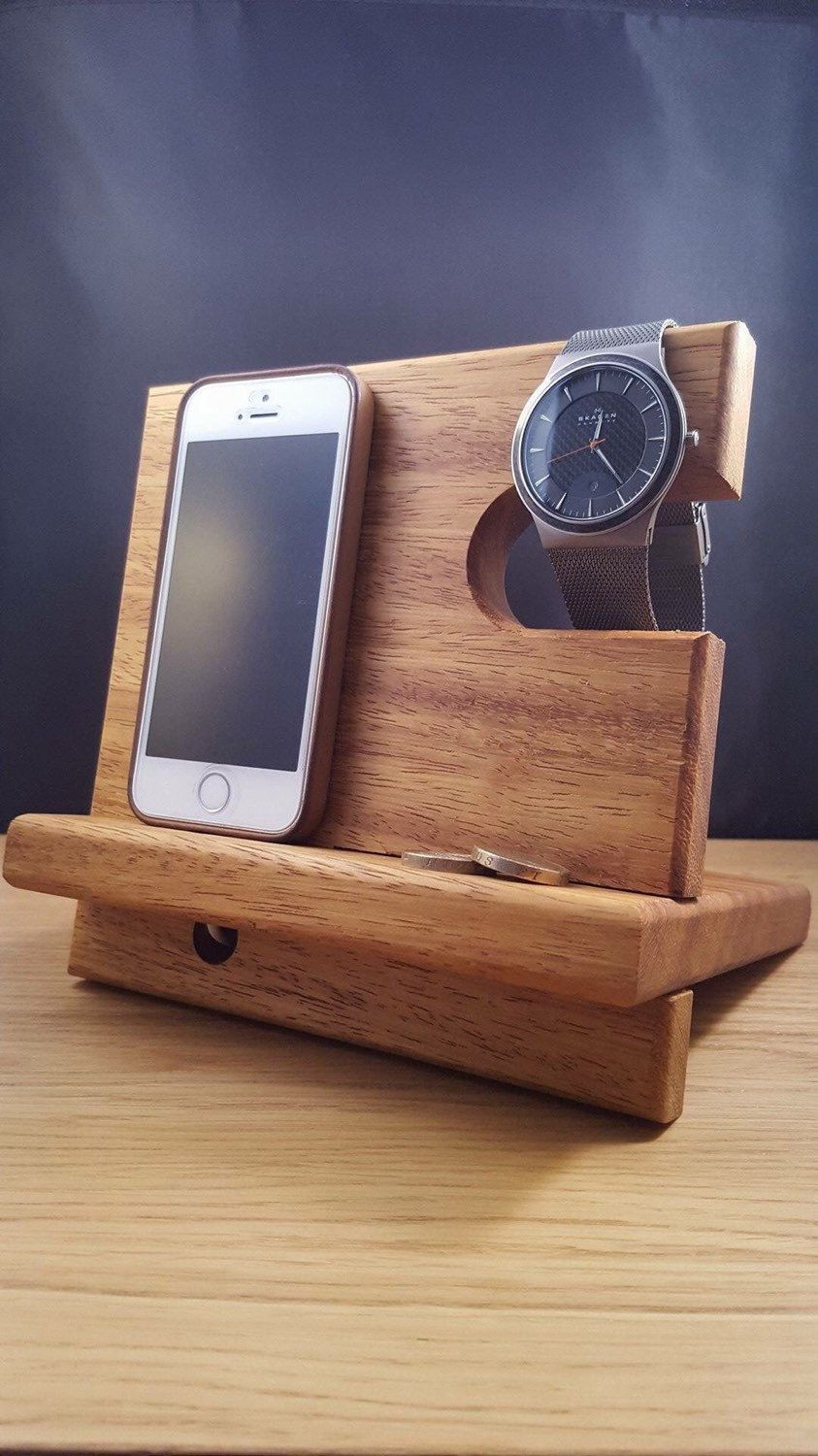 DIY Wood Cell Phone Stand
 A personal favourite from my Etsy shop y