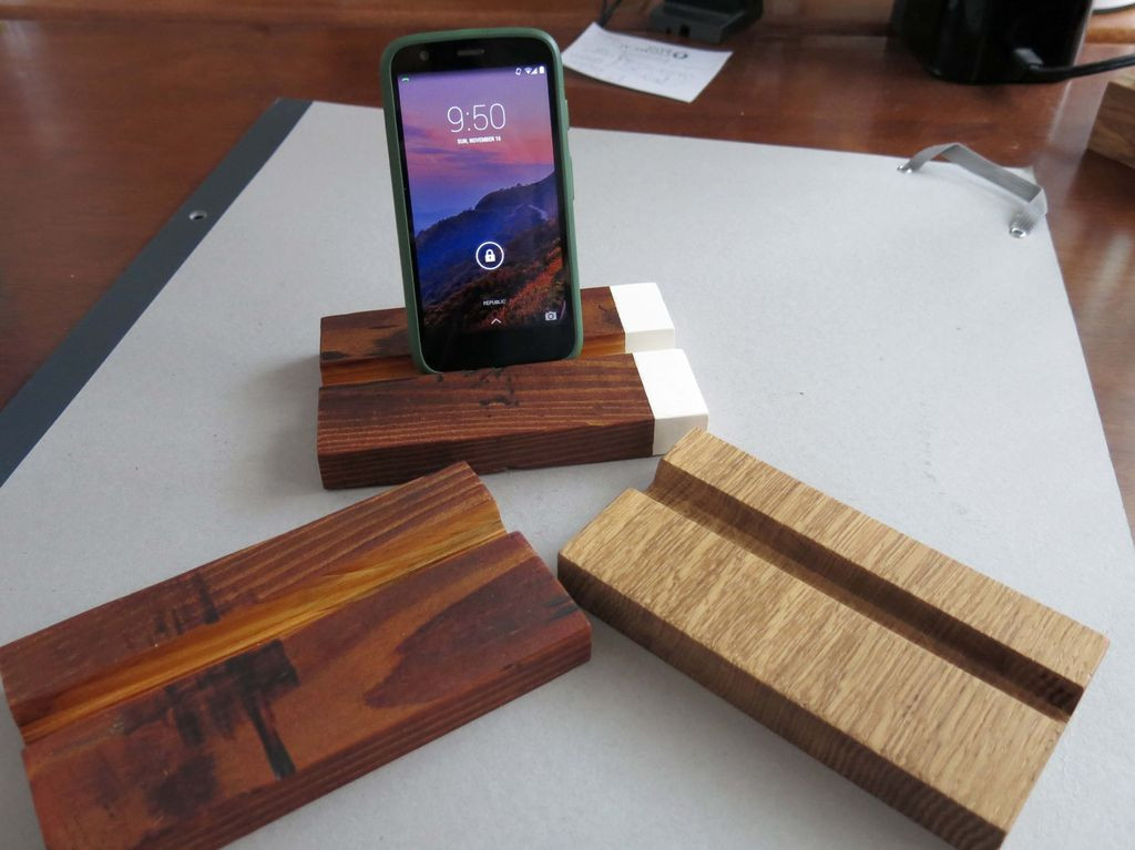 DIY Wood Cell Phone Stand
 DIY Wooden Phone Stand 7 Steps