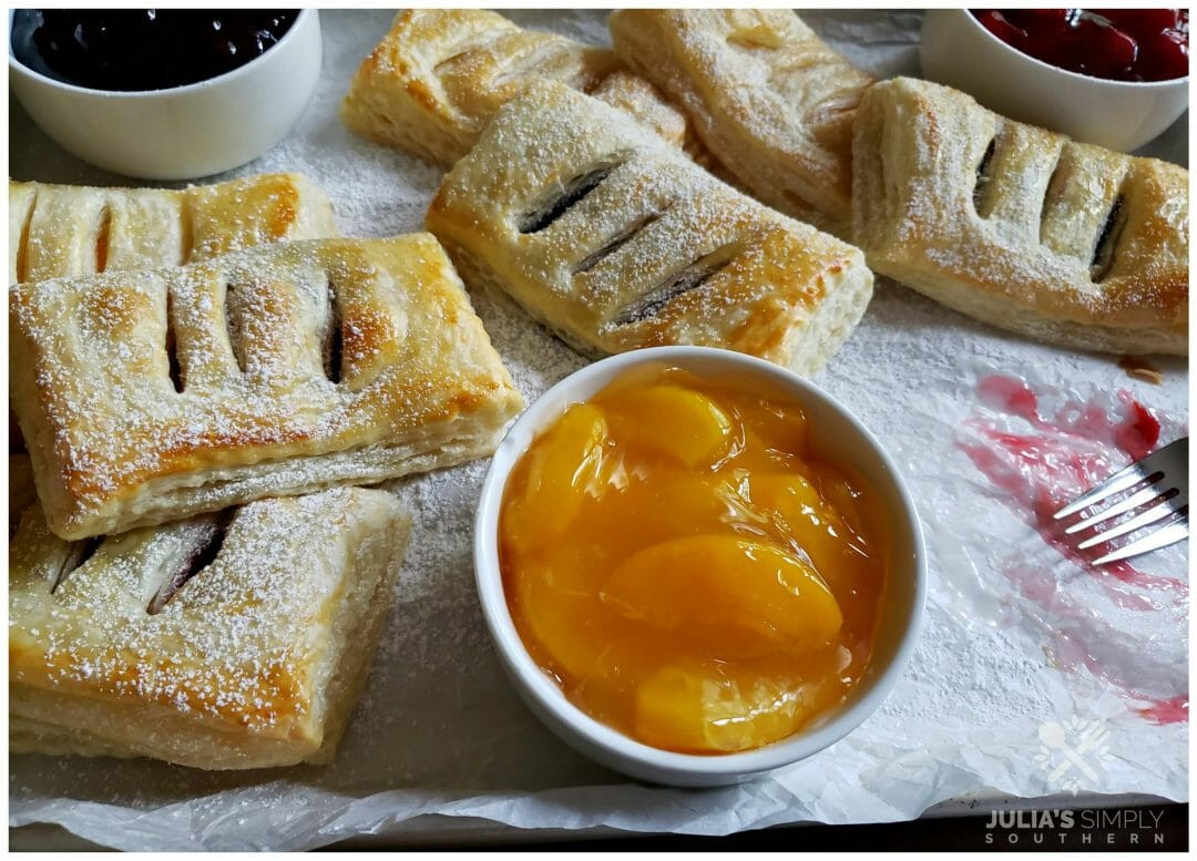 Do Fruit Pies Need To Be Refrigerated
 Easy Baked Fruit Pocket Pies Julias Simply Southern