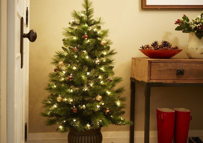Entryway Christmas Trees
 30 Perfect Pre Lit Entryway Christmas Trees – Home Family