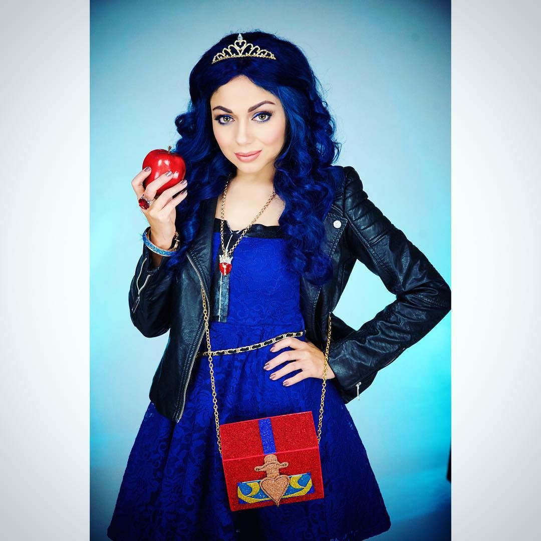 Evie Costume DIY
 ment a 🍎 if you ve seen my newest video Disney