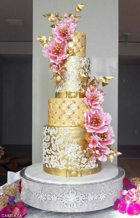 Extravagant Wedding Cakes
 7 best ideas extravagant cakes images on Pinterest