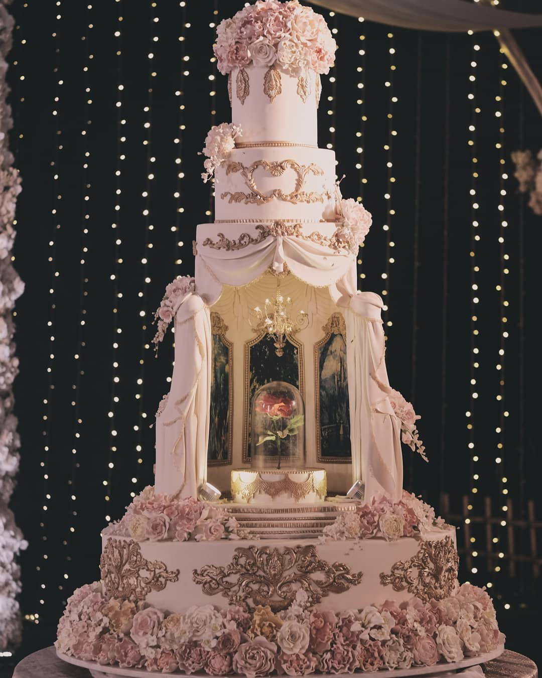 Extravagant Wedding Cakes
 14 Extravagant Wedding Cake Designs For 2018 Weddings
