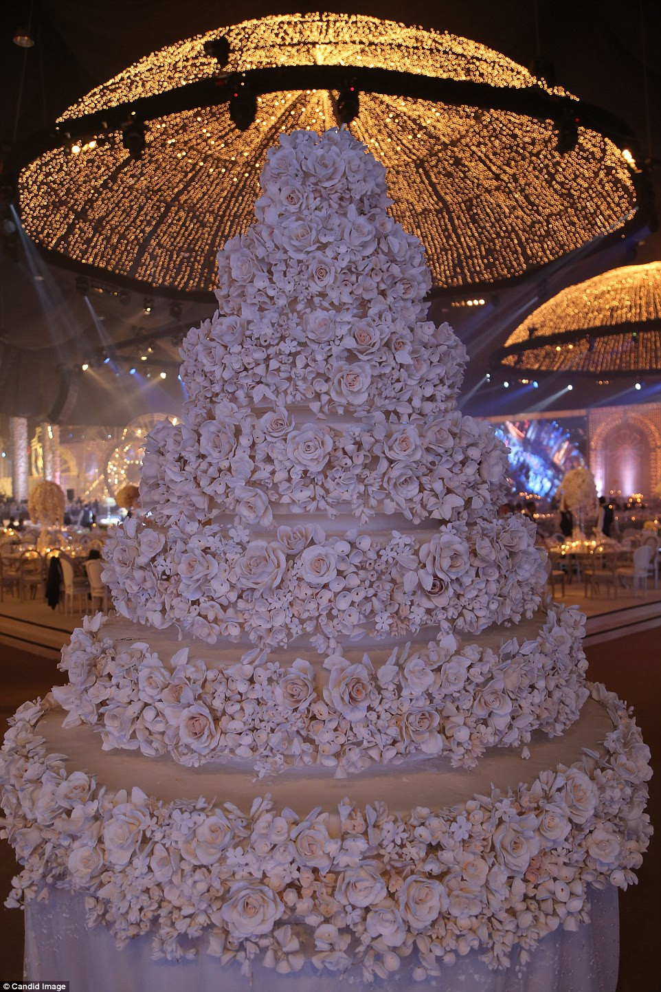 Extravagant Wedding Cakes
 Inside the world s most extravagant weddings with million