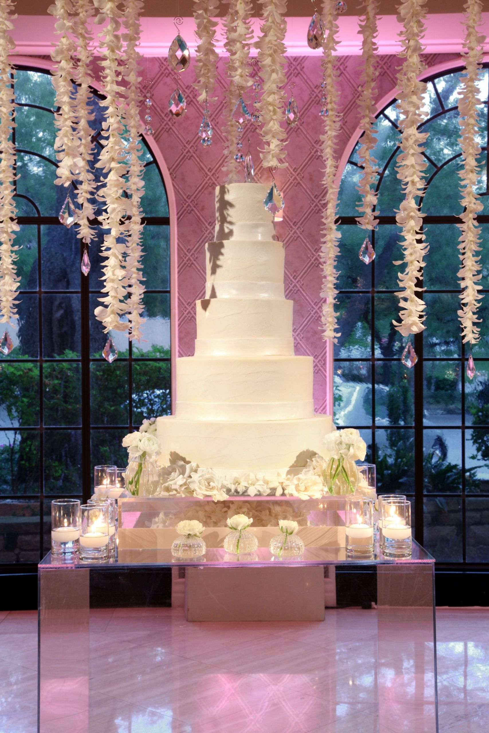 Extravagant Wedding Cakes
 Over the TOP Wedding Cakes on Pinterest