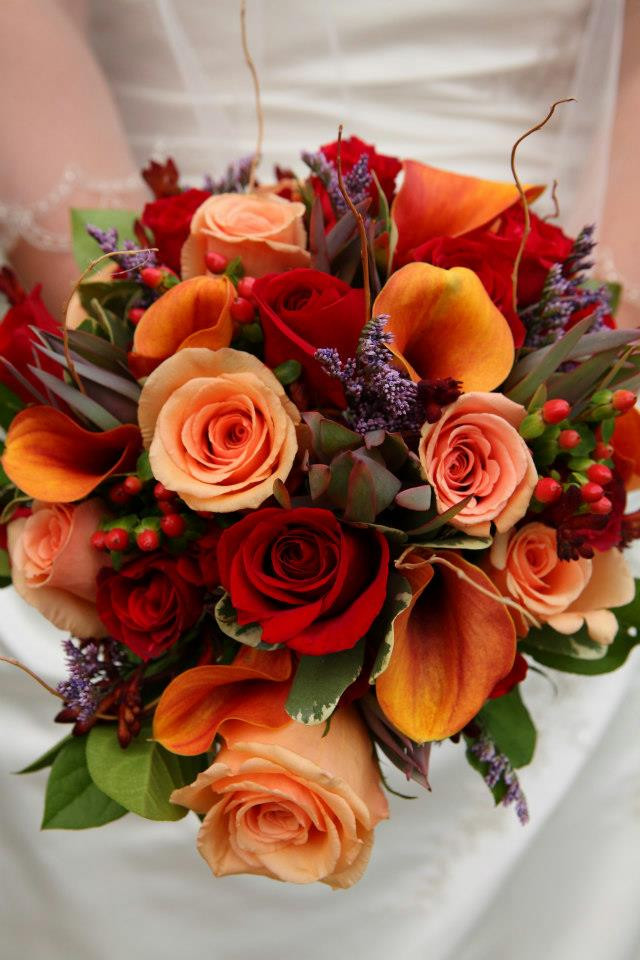 Fall Wedding Flower Arrangements
 Ve a at the Yellow River Fall Wedding Decorations