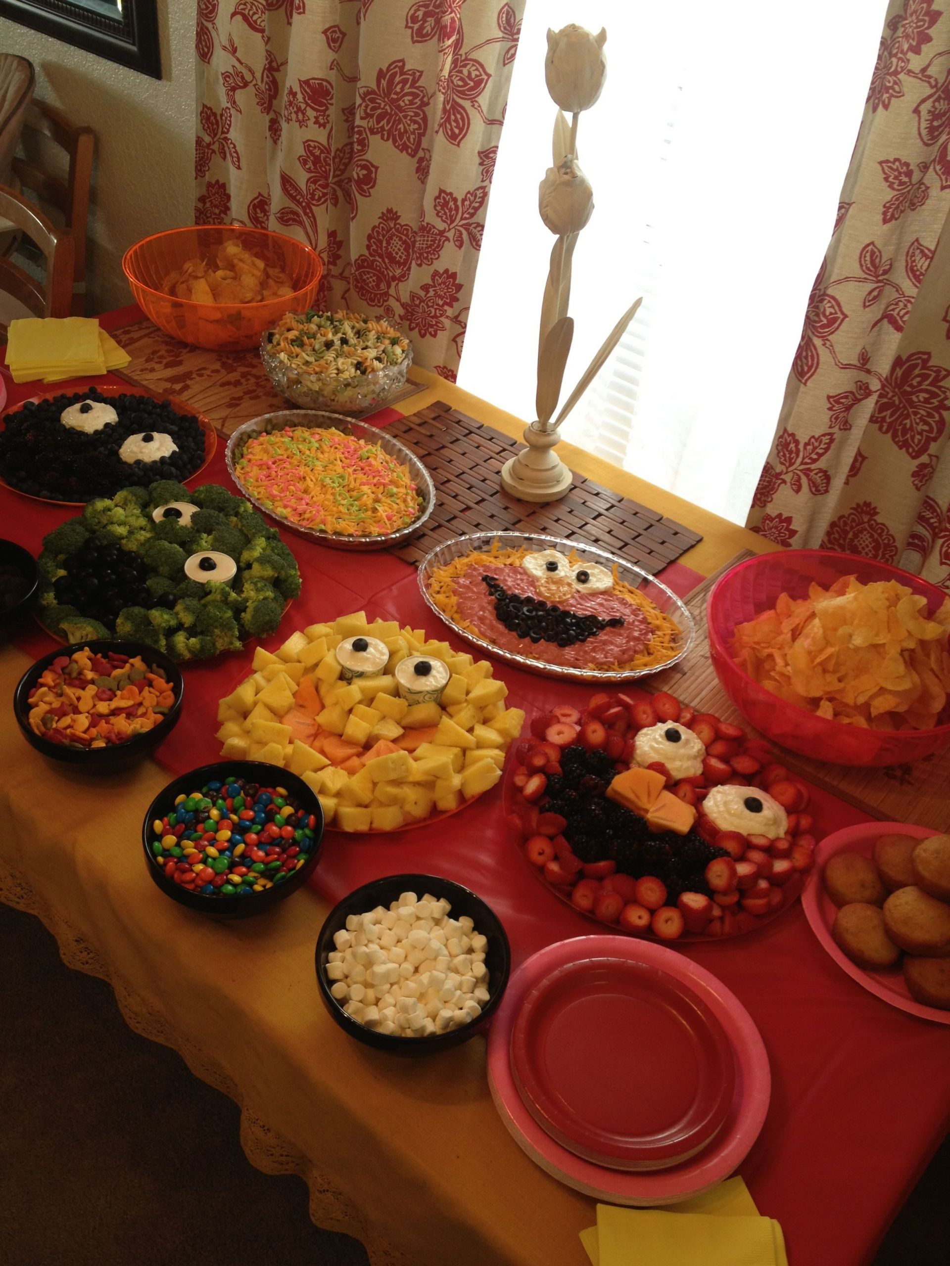 Food Ideas For A 2 Year Old Birthday Party
 Elmo themed 2 year old birthday party