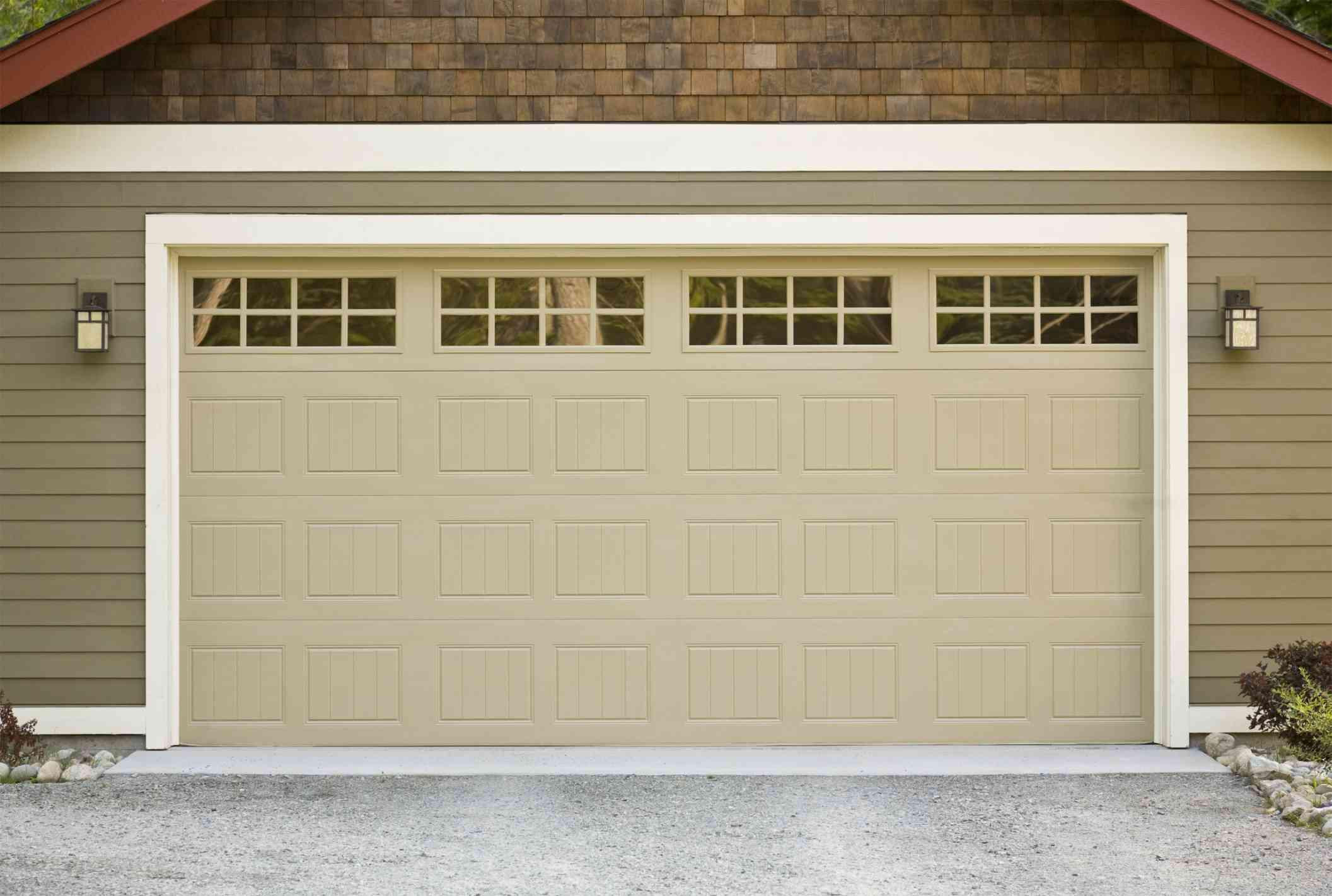 Garage Door Prices
 Costs and Prices of a Garage Door