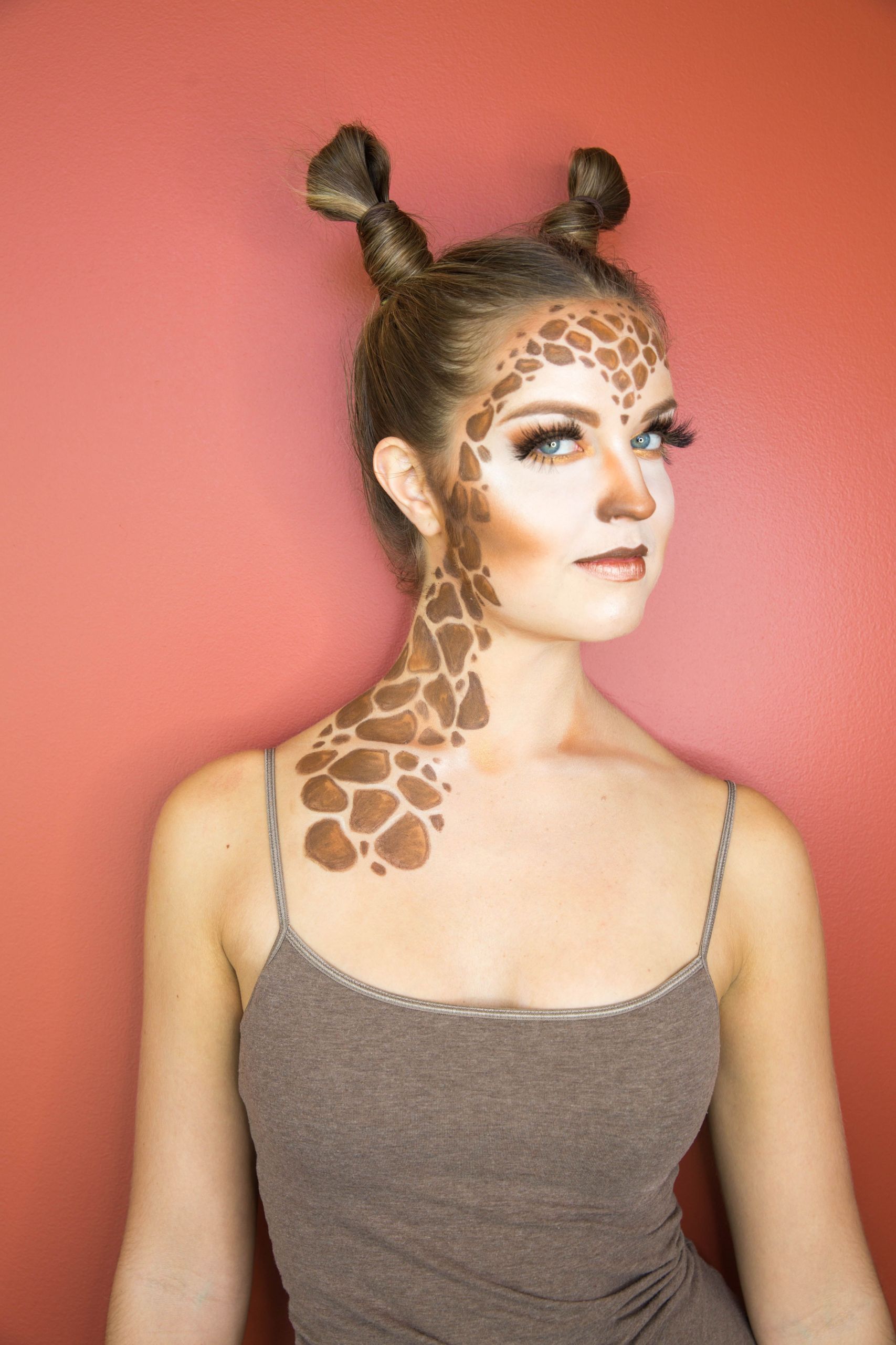 Giraffe Costume DIY
 Halloween Makeup Giraffe