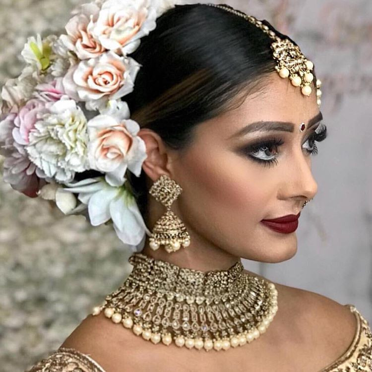Hairstyles For Indian Brides
 11 Hottest Indian Bridal Hairstyles For Your Wedding
