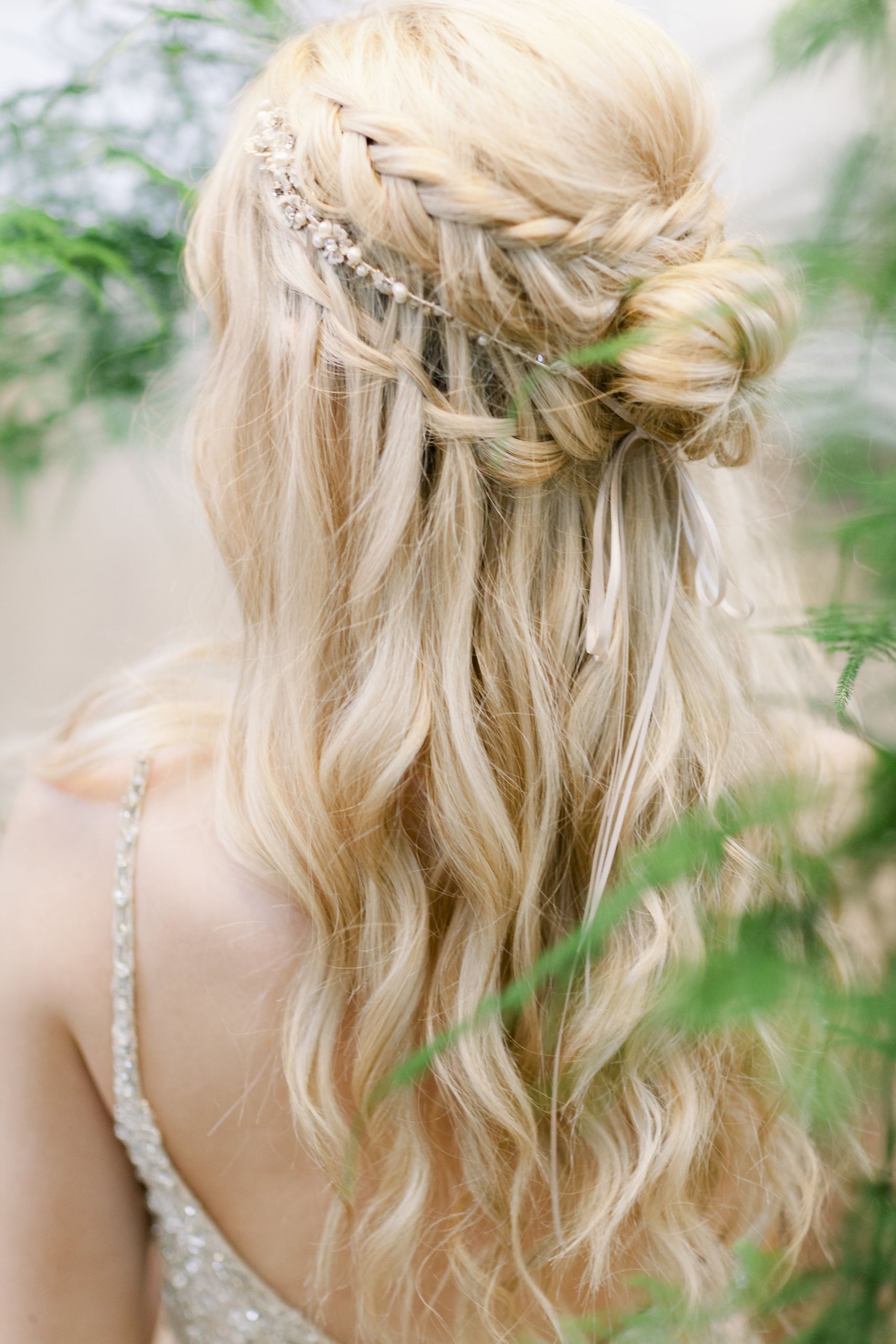 Half Up Half Down Wedding Hairstyles With Braids
 Beautiful Bridal Half Up Half Down Wedding Hair Inspiration