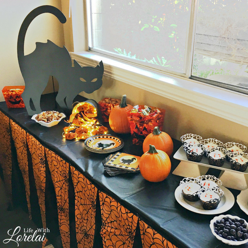 Halloween Party Ideas For Girls
 Halloween Girls Night Bunco Party Fun Easy To Host