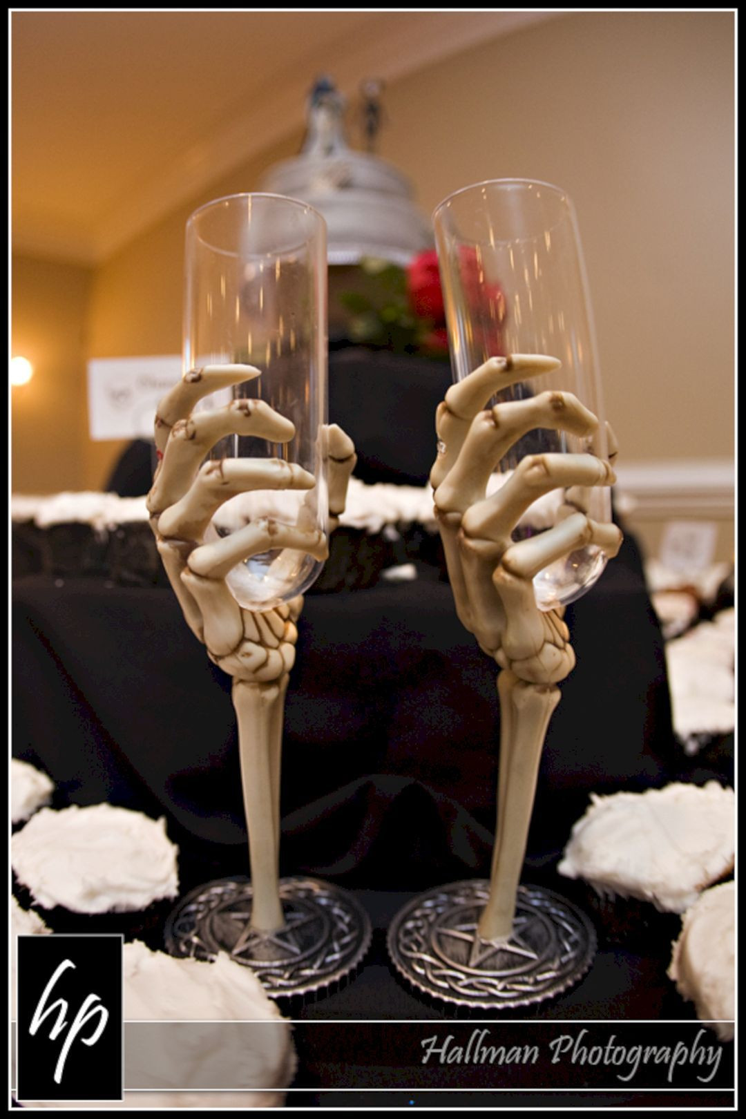 Halloween Wedding Favors
 35 Most Scary Halloween Wedding Decor Ideas