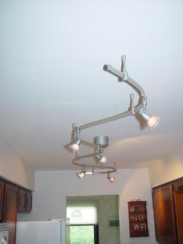 Kitchen Tracking Lights
 6 of Track Lighting for Your Kitchen