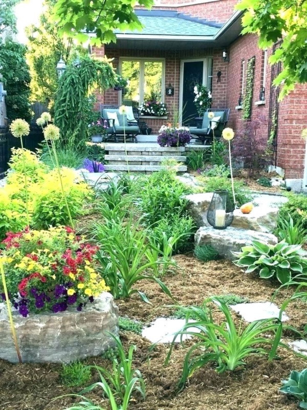 Landscape Designs For Small Yards
 40 Beautiful Small Front Yard Landscaping Ideas Bored Art