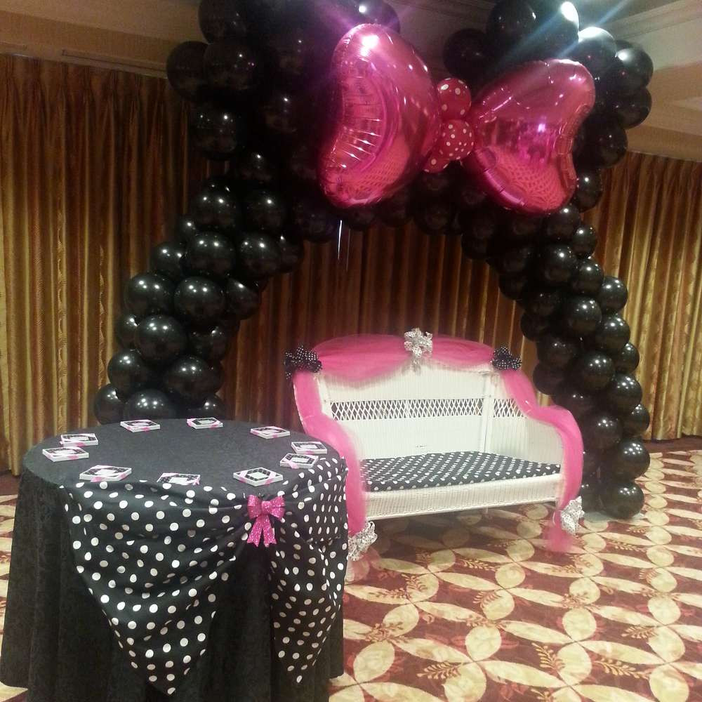 Minnie Mouse Baby Shower Decorations Ideas
 Minnie Mouse Polka dots Baby Shower Party Ideas