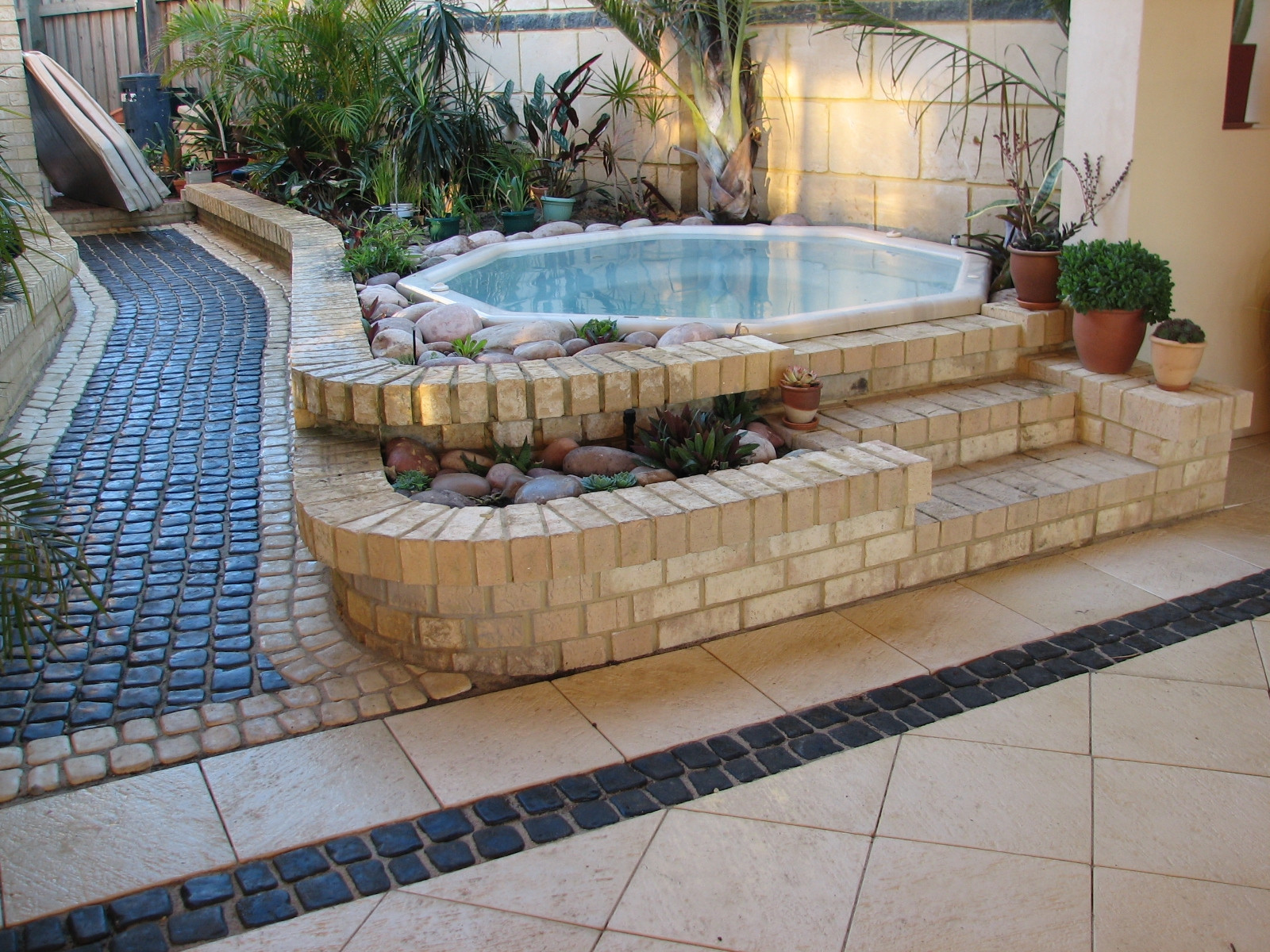Outdoor Landscape Pavers
 Patio Pavers And Patio Paving Ideas & Designs For Your