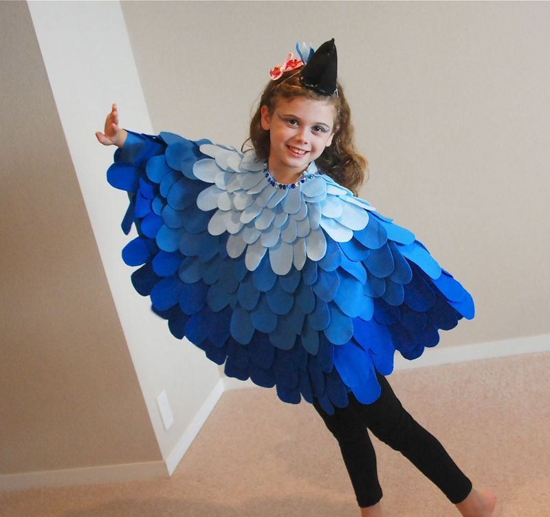Parrot Costume DIY
 Crafty Soiree 62 For the Birds