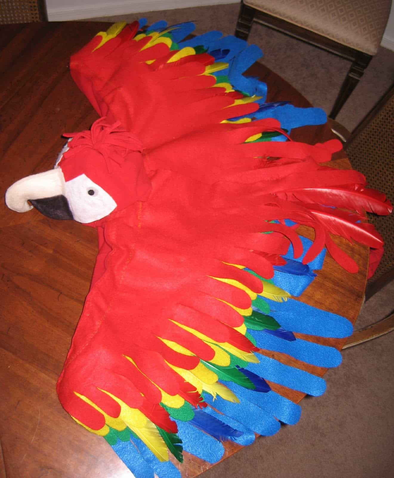 Parrot Costume DIY
 Awesome Parrot Themed Crafts