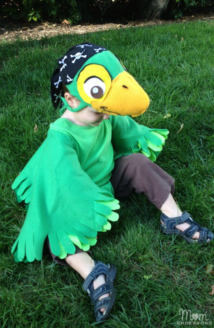 Parrot Costume DIY
 DIY Skully Parrot Costume from Disney’s Jake & the Never