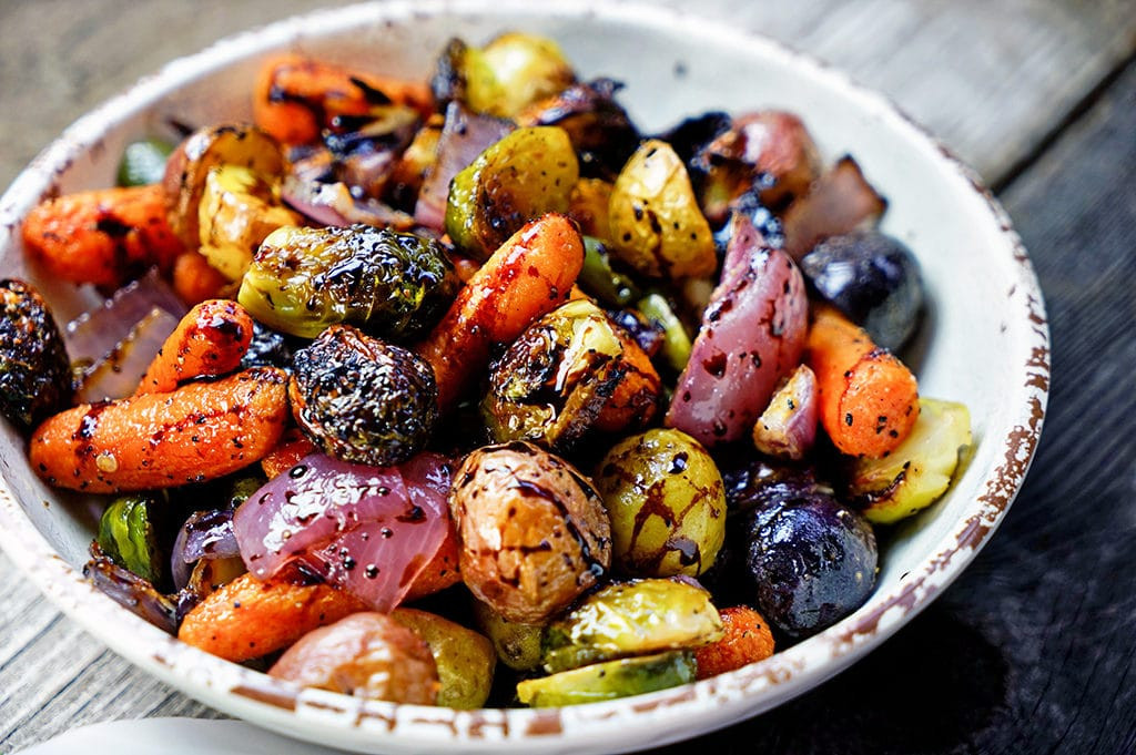 Roasted Vegetables With Balsamic Glaze
 Easy Roasted Ve ables with Honey and Balsamic Syrup