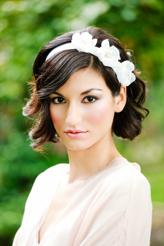 Shoulder Length Bridesmaid Hairstyles
 How to those wedding hairstyles for shoulder length