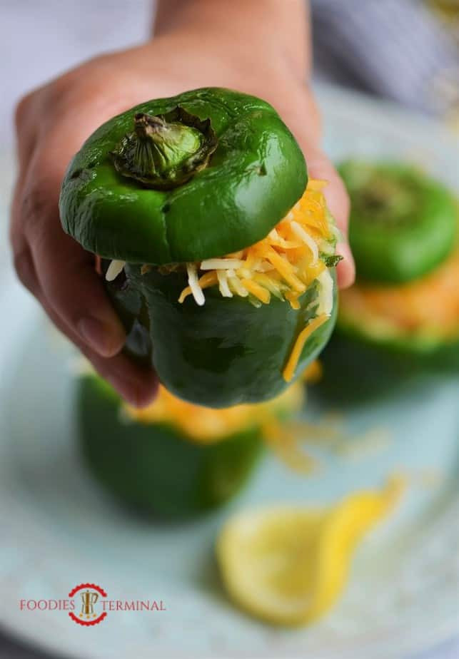 Stuffed Seafood Bell Peppers
 Stuffed Bell Peppers with Shrimp and Mushroom Foo s