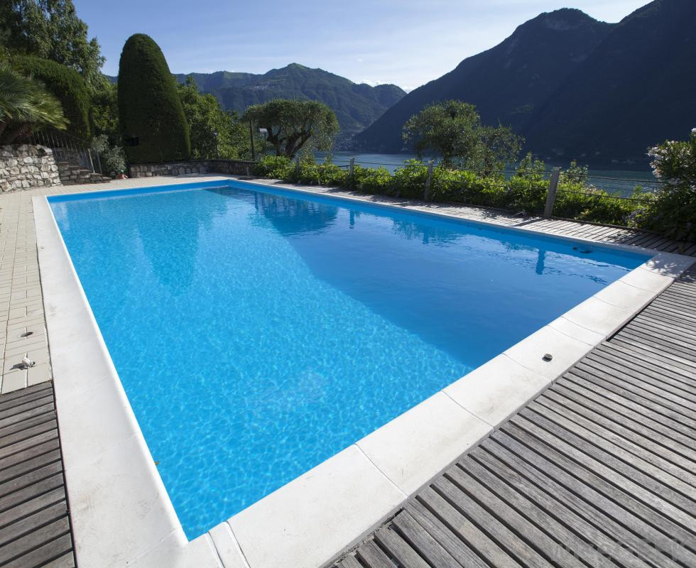 Swimming Pool Deck Paint
 How do I Choose the Best Pool Deck Paint with pictures