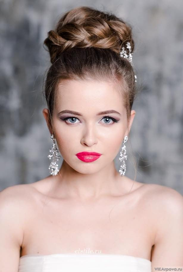 Top Wedding Hairstyles
 30 Top Knot Bun Wedding Hairstyles That Will Inspire with