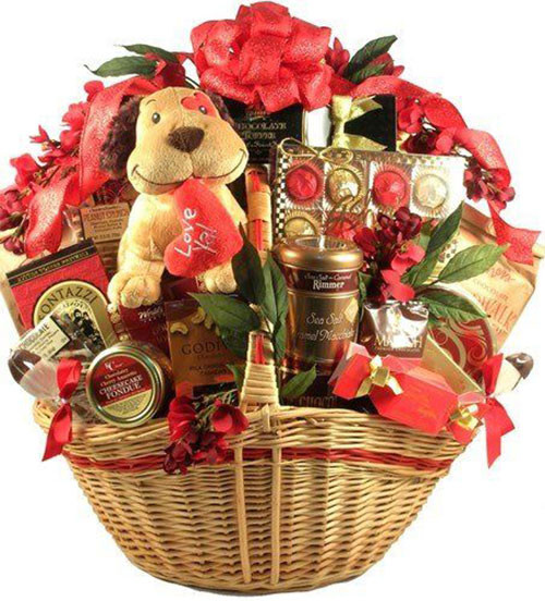 Valentine Gift For Wife Ideas
 15 Valentine s Day Gift Basket Ideas For Husbands Wife