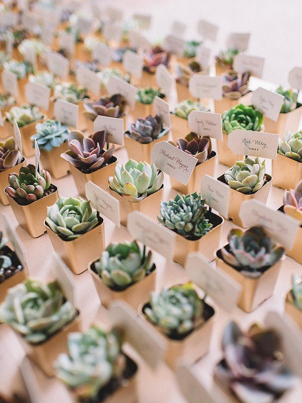 Wedding Favors For Guests
 Top 10 Unique Wedding Favor Ideas Your Guests Love Oh