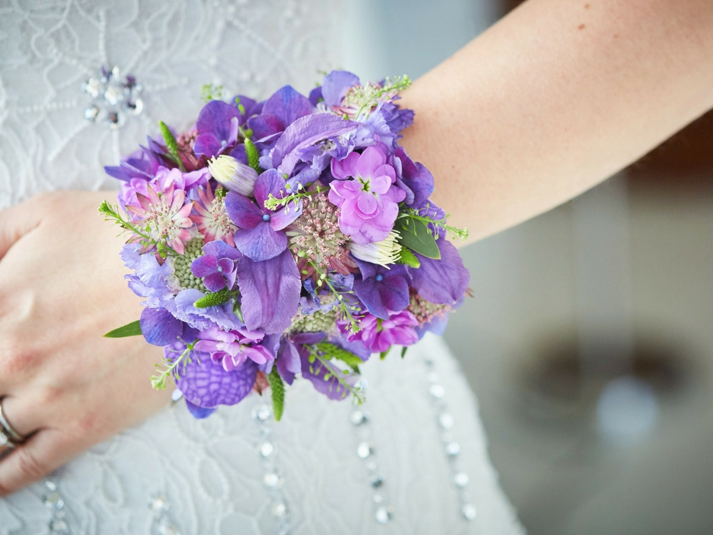 Wedding Flowers On A Budget
 Top Tips for Wedding Flowers A Bud