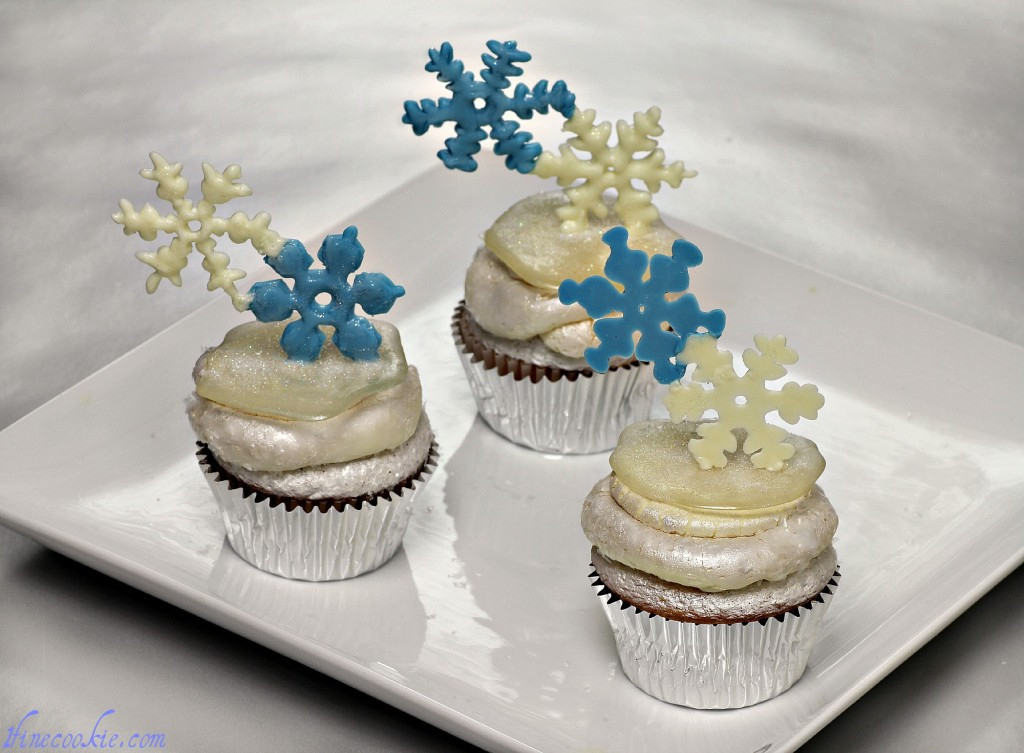 Winter Wonderland Cupcakes
 Winter Wonderland Cupcakes Happy Christmukkah