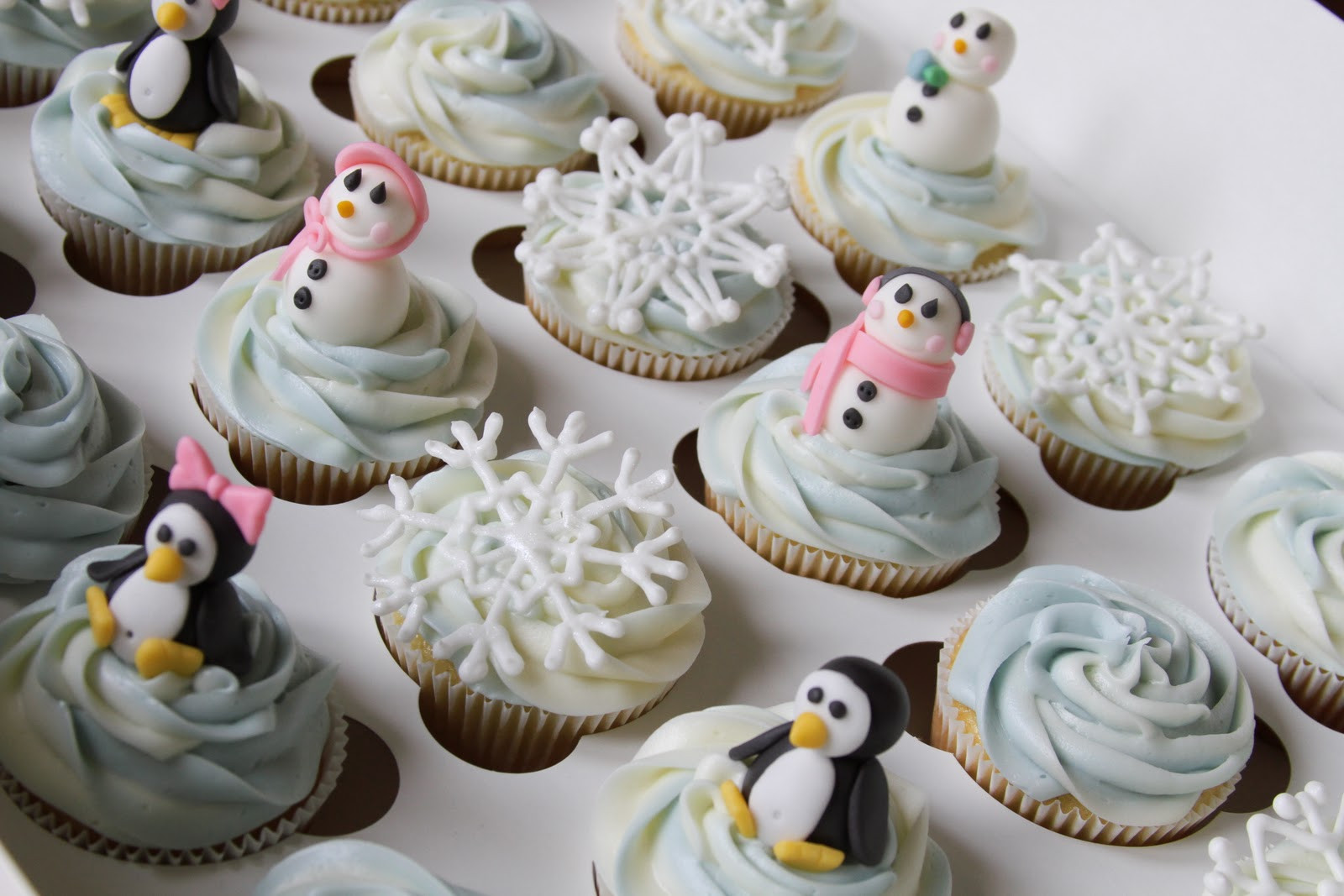 Winter Wonderland Cupcakes
 Kaylynn Cakes Cupcakes