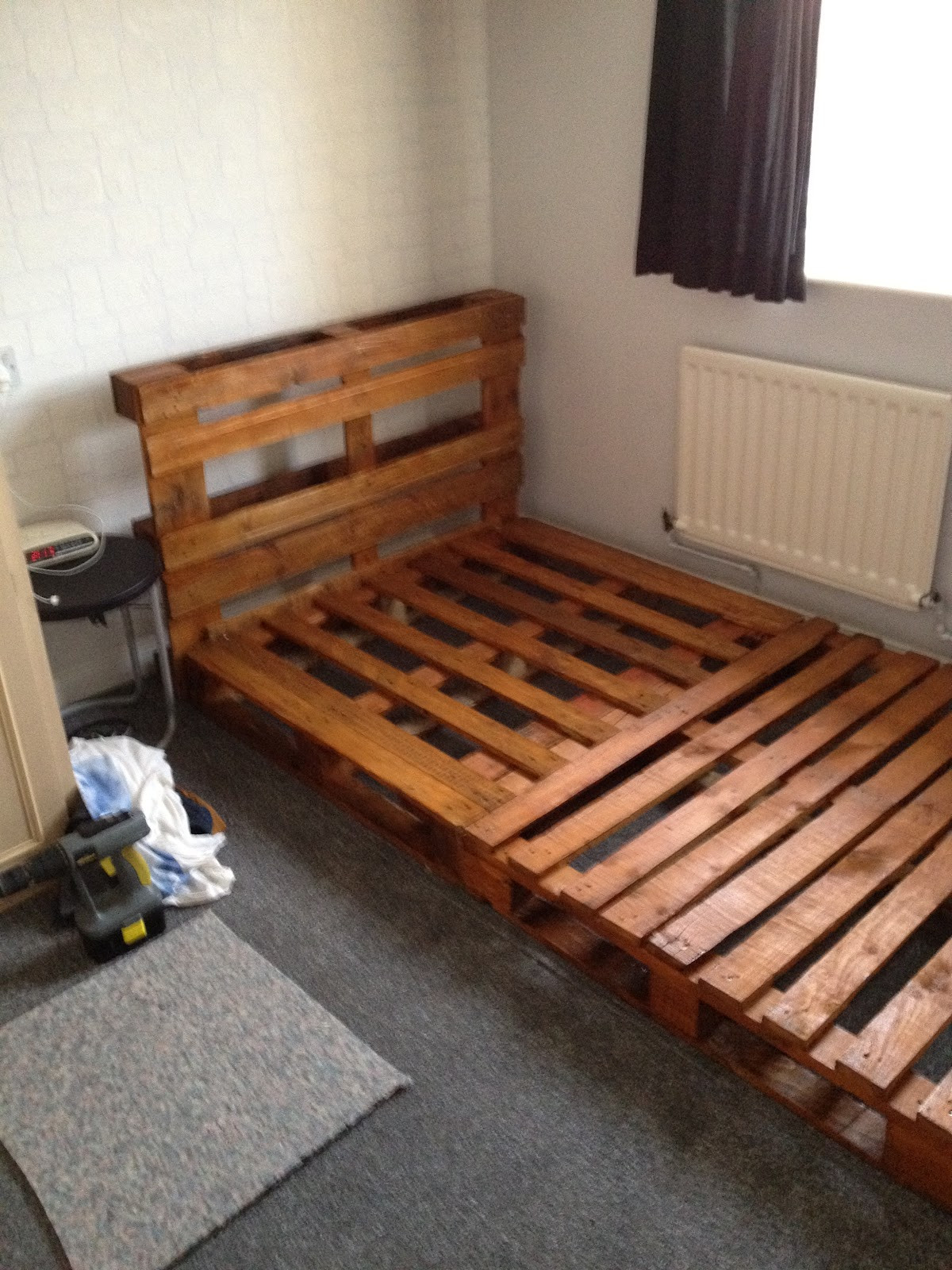 Wood Pallet Bed Frame DIY
 notinabox DIY Pallet Bed
