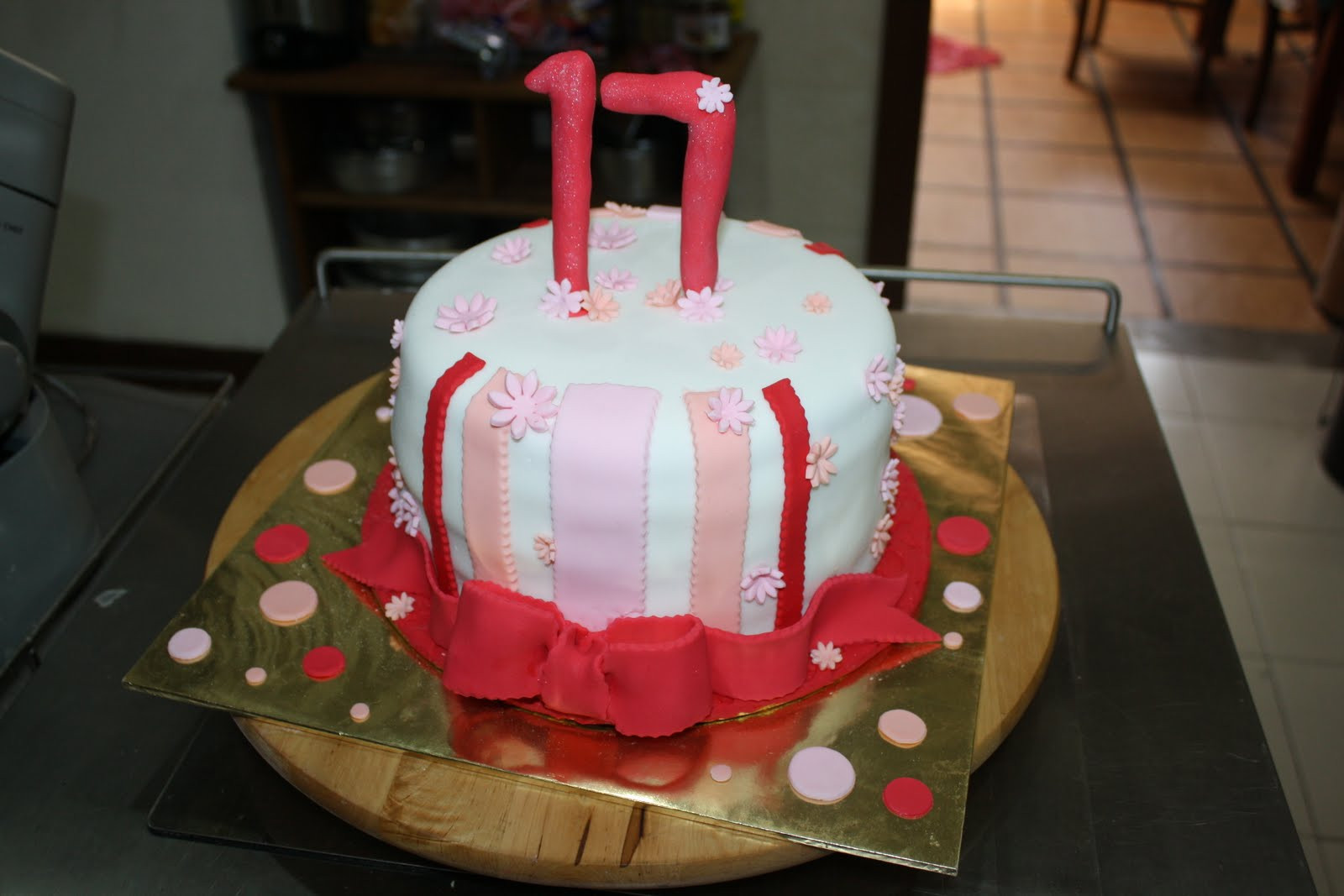 17 Birthday Cake
 cek mek zue sweet 17 birthday cake